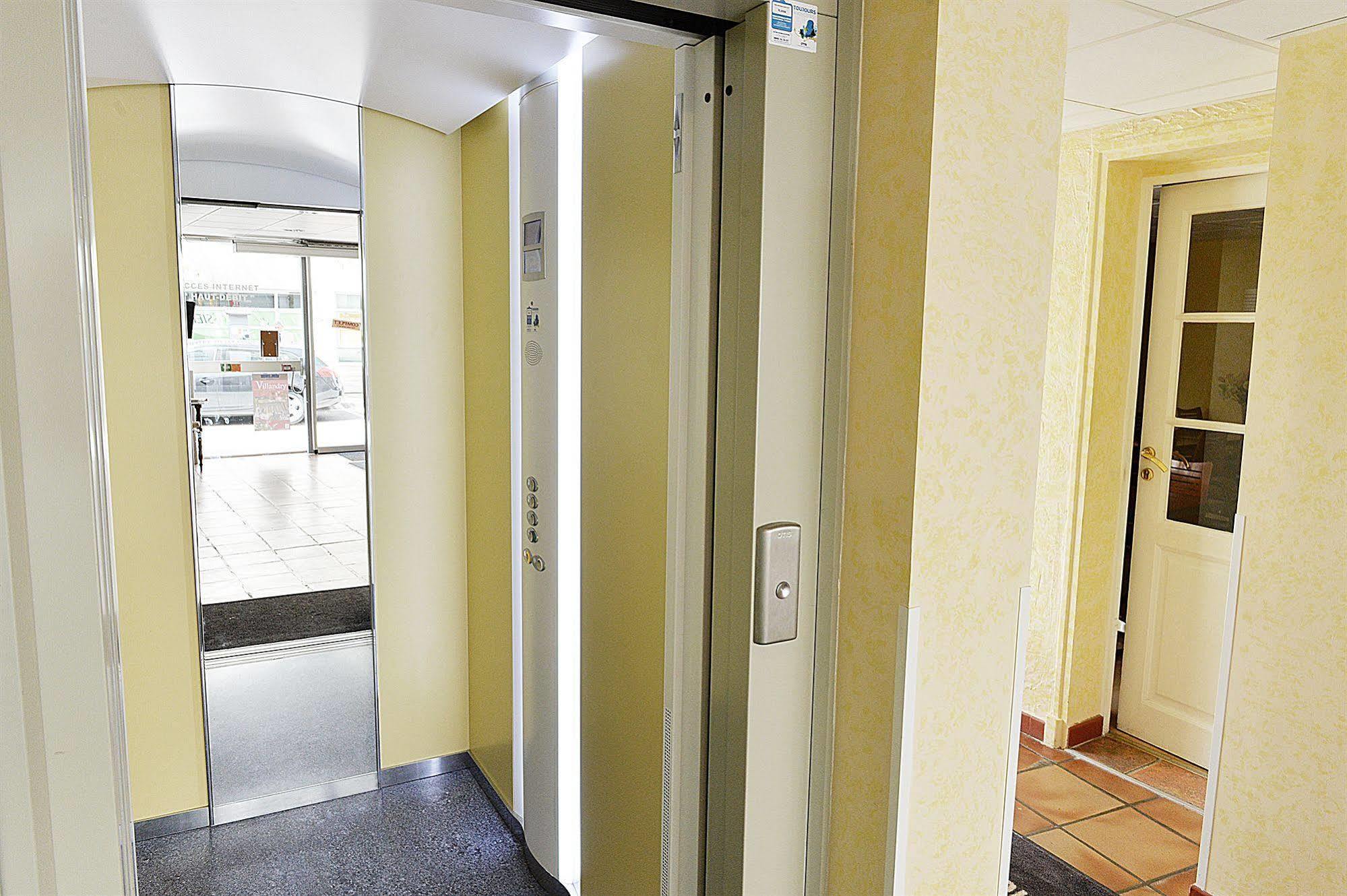 Hotel De Rosny Тур Экстерьер фото